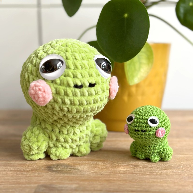 Boneka Rajut Froggy Prince Katak — DIY Fluffies